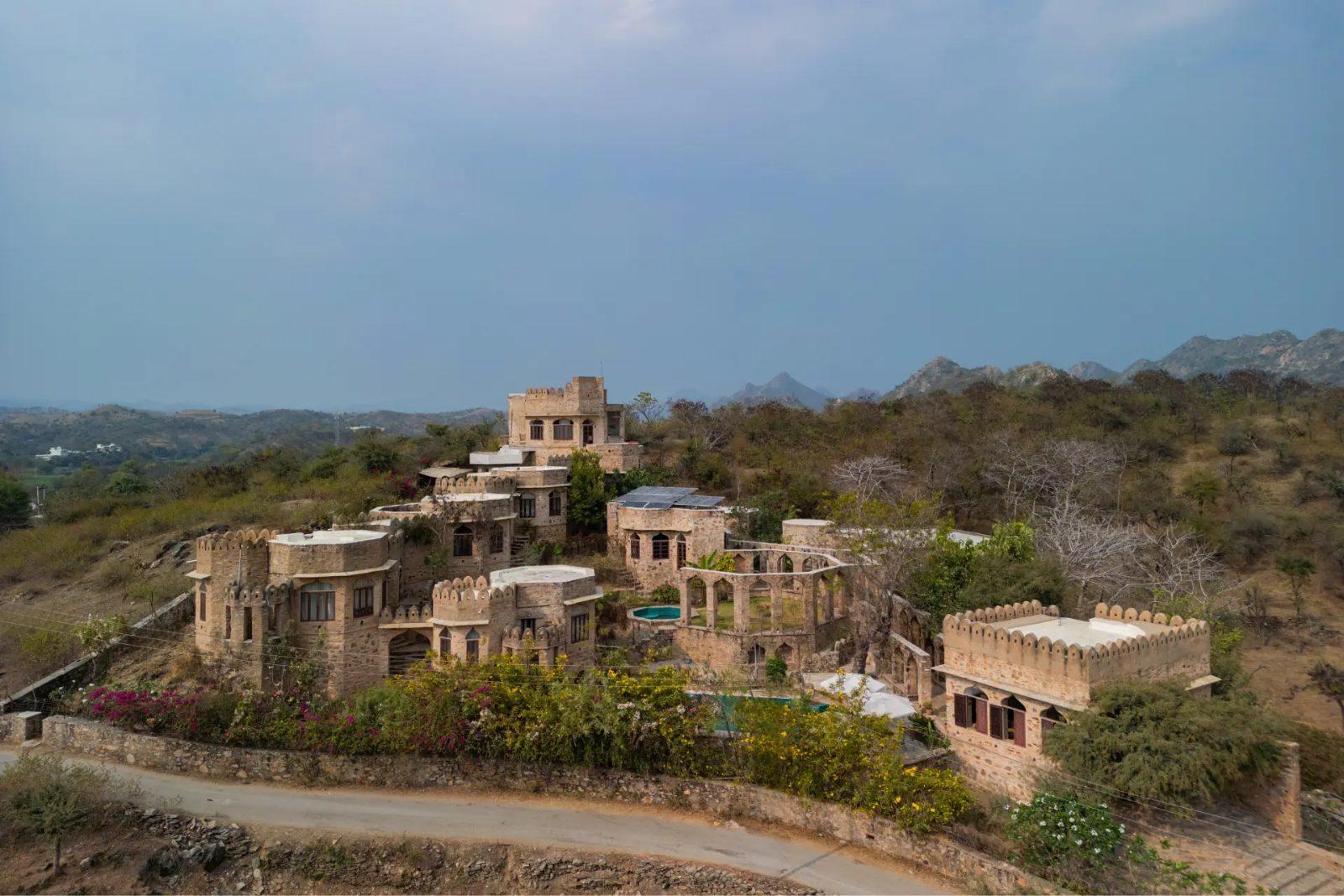 Raht Manmatha — पूरी प्रॉपर्टी