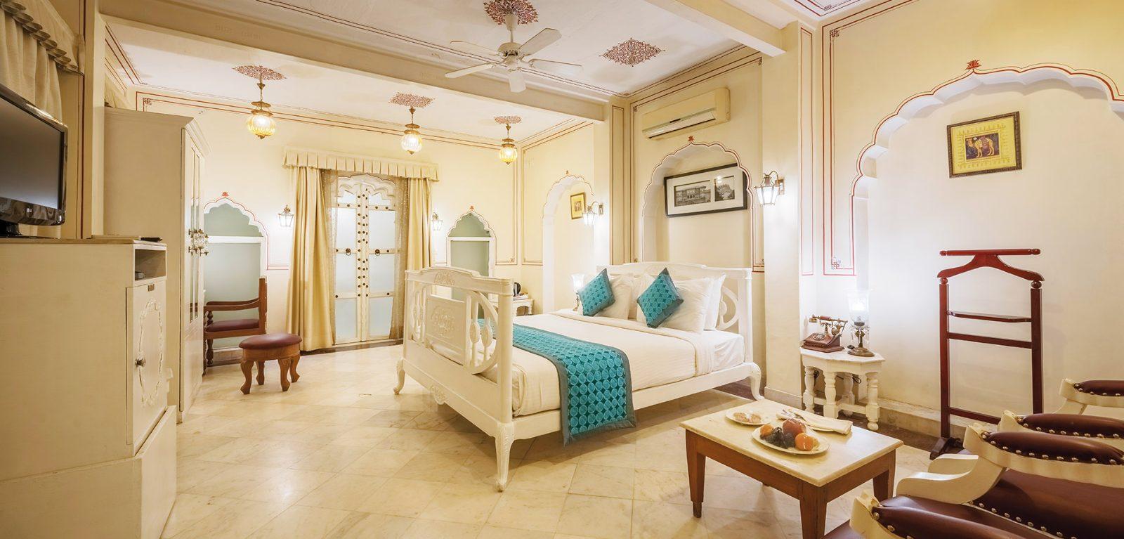 Chomu Palace Hotel — पूरी प्रॉपर्टी