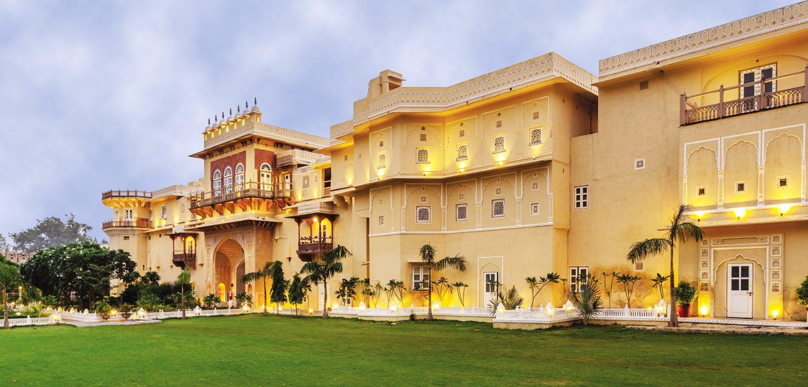 Chomu Palace Hotel — पूरी प्रॉपर्टी