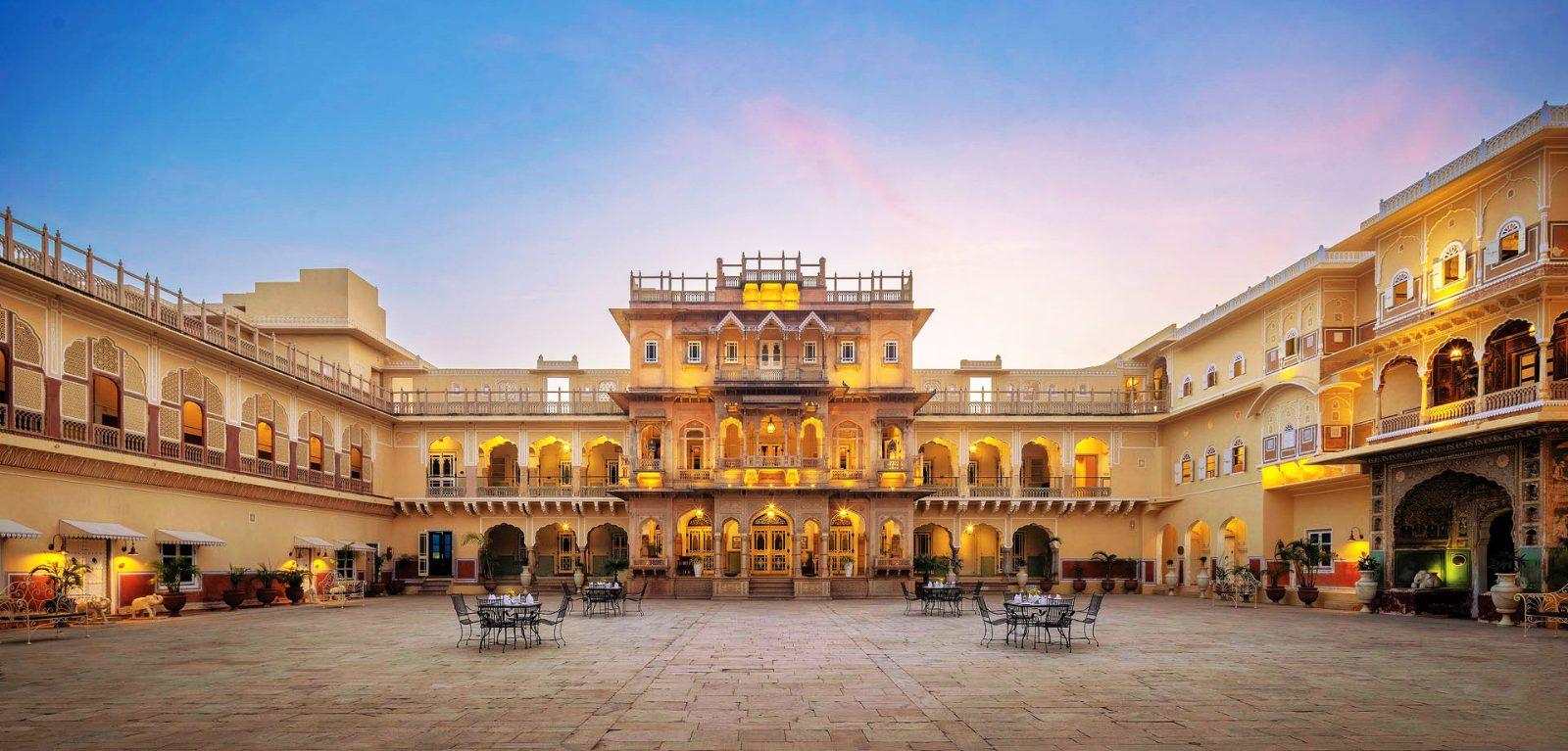 Chomu Palace Hotel — पूरी प्रॉपर्टी